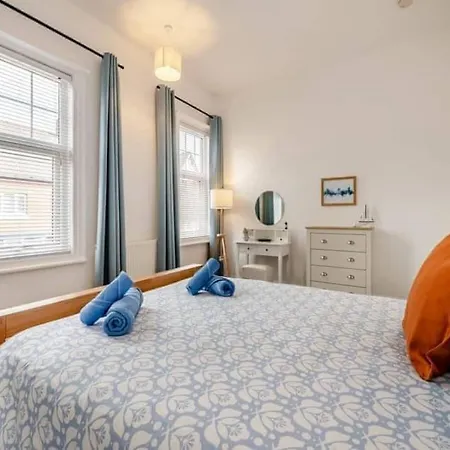 Seagull Escapes - Short Walk To The 펜션 스카버러