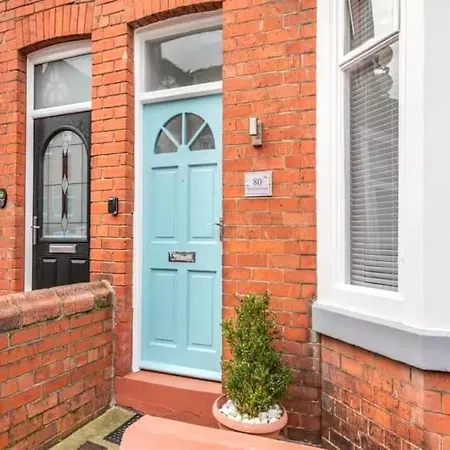 Seagull Escapes - Short Walk To The