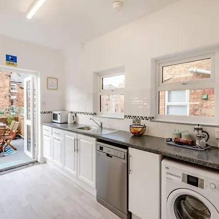 펜션 Seagull Escapes - Short Walk To The *